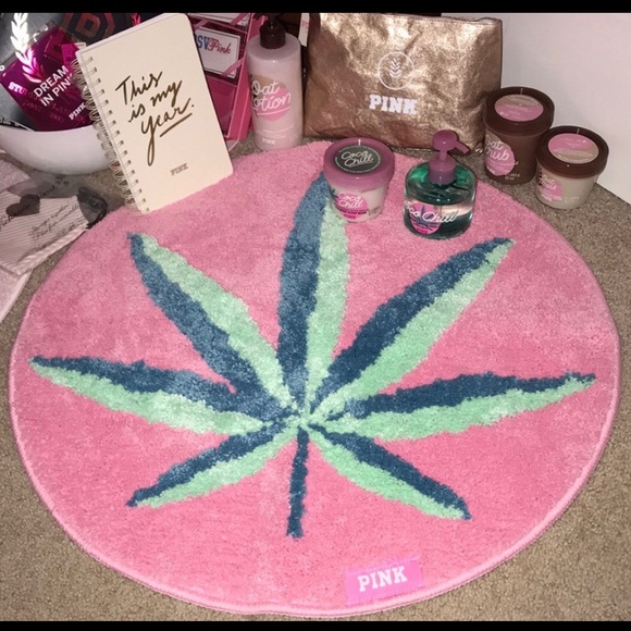 🥥💗NWT COCO CHILL BATH MAT💗🥥 - Picture 2 of 5